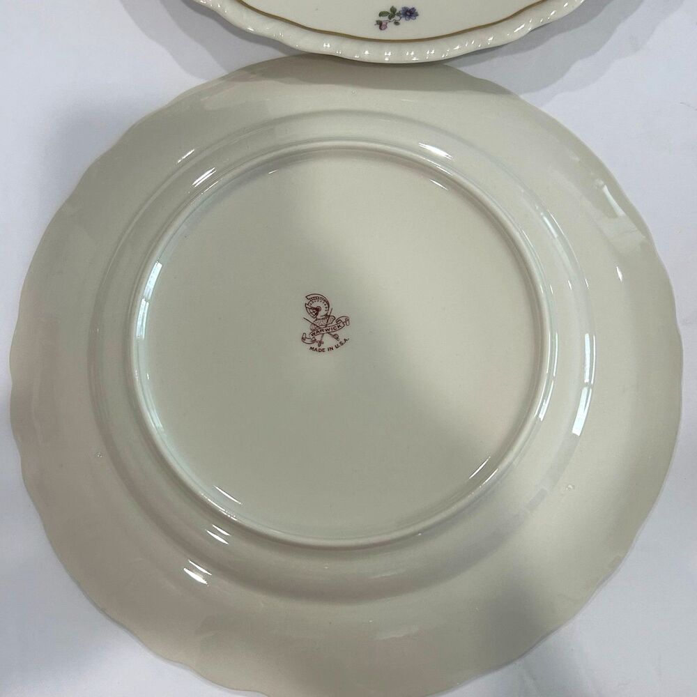Vintage Warwick China Dinner Plates Floral Pattern USA Color Cream Gold Band - Picture 3 of 11